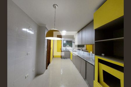 Casa à venda com 185m², 3 quartos e 2 vagasCozinha