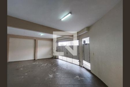Casa à venda com 185m², 3 quartos e 2 vagasGaragem