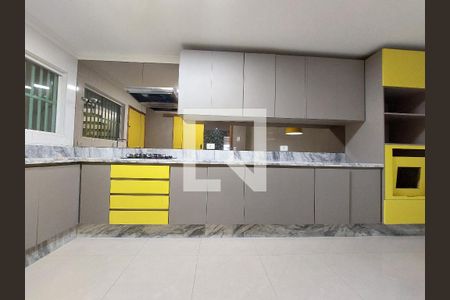 Casa à venda com 185m², 3 quartos e 2 vagasCozinha