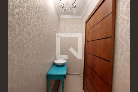 Casa à venda com 185m², 3 quartos e 2 vagasLavabo