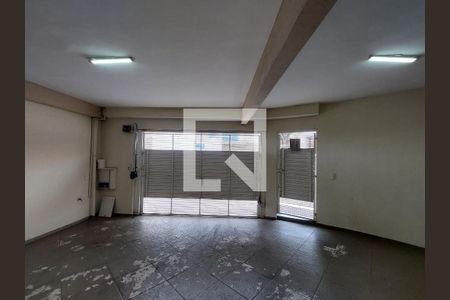 Casa à venda com 185m², 3 quartos e 2 vagasGaragem