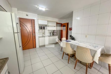 Apartamento à venda com 200m², 4 quartos e 3 vagasCozinha