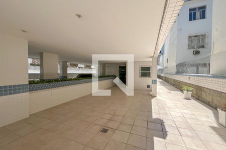 Apartamento à venda com 200m², 4 quartos e 3 vagasEntrada