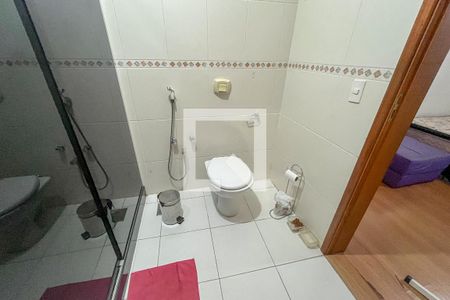 Apartamento à venda com 200m², 4 quartos e 3 vagasBanheiro do Quarto 4
