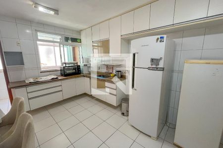 Apartamento à venda com 200m², 4 quartos e 3 vagasCozinha