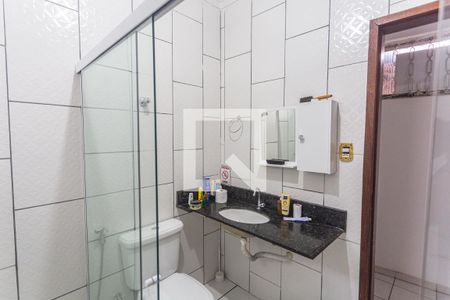 Casa à venda com 215m², 5 quartos e 3 vagasBanheiro da Suíte 1