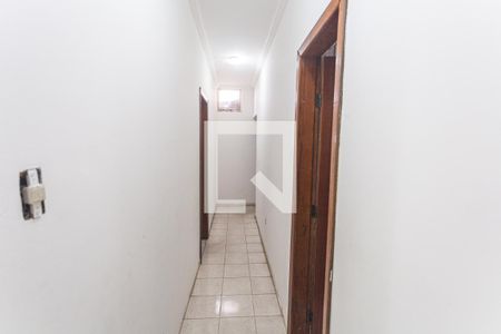 Casa à venda com 215m², 5 quartos e 3 vagasCorredor