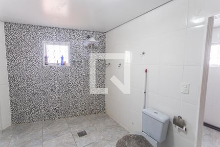 Casa à venda com 215m², 5 quartos e 3 vagasBanheiro da Suíte 2 no 2° Pavimento