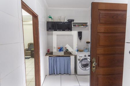 Casa à venda com 215m², 5 quartos e 3 vagasÁrea de Serviço