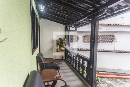Casa à venda com 215m², 5 quartos e 3 vagasAlpendre 