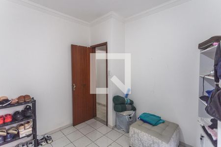 Casa à venda com 215m², 5 quartos e 3 vagasQuarto 2