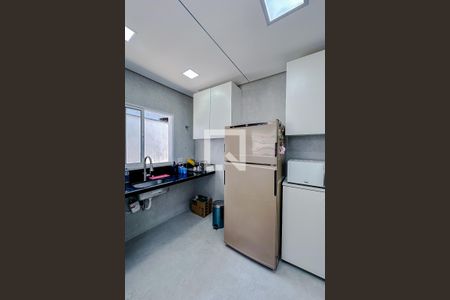 Casa para alugar com 240m², 2 quartos e 2 vagasCozinha