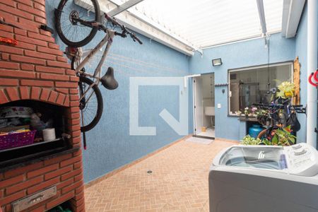 Casa à venda com 100m², 3 quartos e 2 vagasQuintal