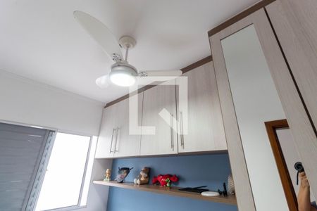 Casa à venda com 100m², 3 quartos e 2 vagasQuarto 2 - Armários