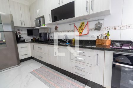 Casa à venda com 100m², 3 quartos e 2 vagasCozinha - Armários