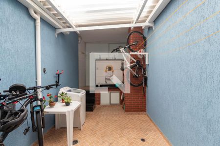 Casa à venda com 100m², 3 quartos e 2 vagasQuintal