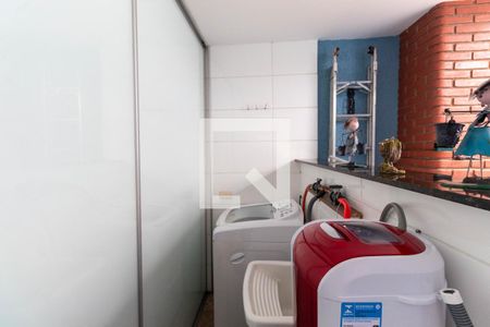 Casa à venda com 100m², 3 quartos e 2 vagasLavanderia