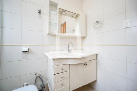 Casa à venda com 120m², 2 quartos e 1 vaga Casa à venda com 120m², 2 quartos e 1 vagaBanheiro