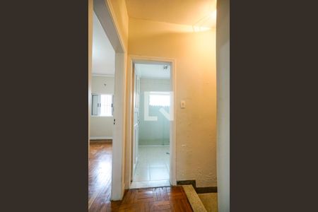 Casa à venda com 120m², 2 quartos e 1 vaga Casa à venda com 120m², 2 quartos e 1 vagaHall dos quartos