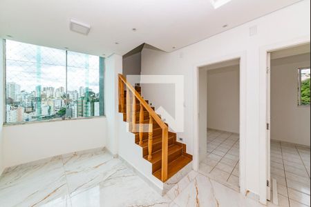 Apartamento para alugar com 127m², 3 quartos e 2 vagasEscada