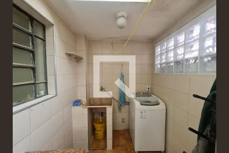 Casa para alugar com 360m², 4 quartos e 5 vagasÁrea de Serviço