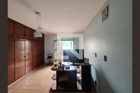 Casa para alugar com 360m², 4 quartos e 5 vagasSuíte