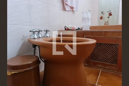 Casa para alugar com 360m², 4 quartos e 5 vagasBanheiro da Suíte