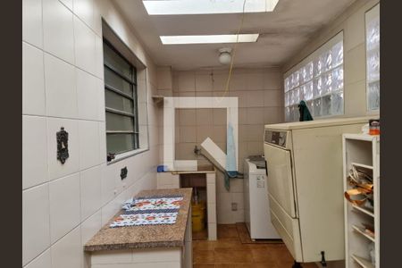 Casa para alugar com 360m², 4 quartos e 5 vagasÁrea de Serviço