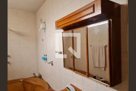 Casa para alugar com 360m², 4 quartos e 5 vagasBanheiro da Suíte