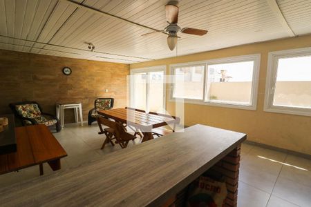 Casa à venda com 336m², 4 quartos e 4 vagasVaranda