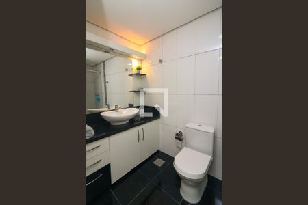 Casa à venda com 336m², 4 quartos e 4 vagasBanheiro Social