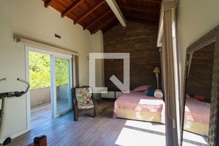 Casa à venda com 336m², 4 quartos e 4 vagasSuíte 2