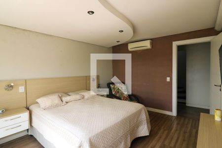 Casa à venda com 336m², 4 quartos e 4 vagasSuíte 1