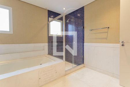 Apartamento à venda com 274m², 3 quartos e 4 vagasBanheiro da Suíte 3