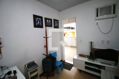 Casa para alugar com 83m², 4 quartos e 1 vagaEscritório externo