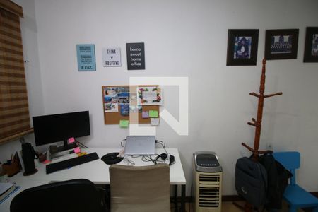 Casa para alugar com 83m², 4 quartos e 1 vagaEscritório externo