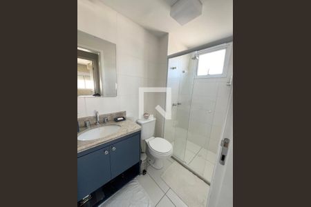 Apartamento à venda com 96m², 3 quartos e 2 vagas Apartamento à venda com 96m², 3 quartos e 2 vagasBanheiro