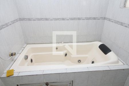 Apartamento para alugar com 130m², 3 quartos e sem vagaBanheiro