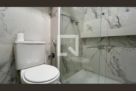Studio para alugar com 49m², 1 quarto e 1 vaga Studio para alugar com 49m², 1 quarto e 1 vagaBanheiro