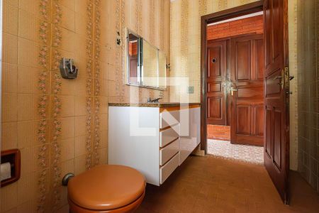 Casa à venda com 385m², 3 quartos e 3 vagasBanheiro