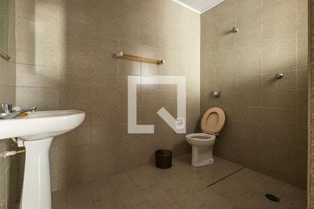 Casa à venda com 385m², 3 quartos e 3 vagasEdícula - Banheiro