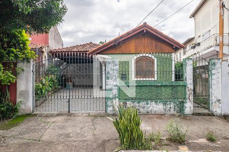 Casa à venda com 385m², 3 quartos e 3 vagasFachada