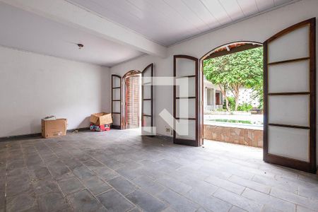 Casa à venda com 385m², 3 quartos e 3 vagasEdícula - Sala