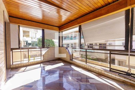 Apartamento para alugar com 185m², 4 quartos e 4 vagasVaranda da Suíte e Quarto 1