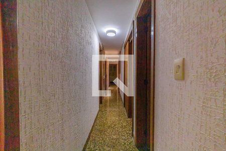 Apartamento para alugar com 185m², 4 quartos e 4 vagasCorredor