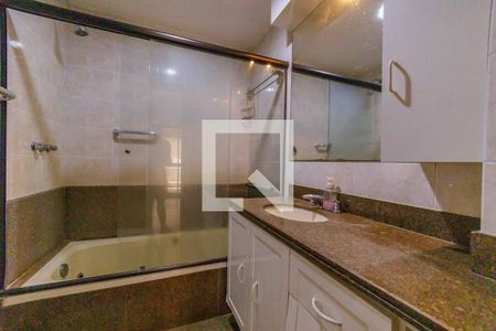 Apartamento para alugar com 185m², 4 quartos e 4 vagasBanheiro da Suíte 1