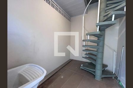 Área de Serviço de kitnet/studio para alugar com 1 quarto, 32m² em Vila Santana, São Paulo