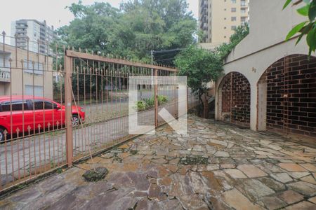 Casa à venda com 200m², 3 quartos e 2 vagasPátio