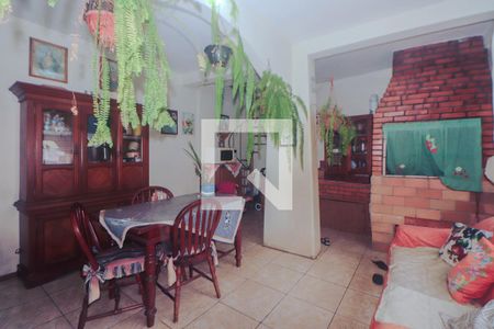 Casa à venda com 200m², 3 quartos e 2 vagasÁrea de Serviço