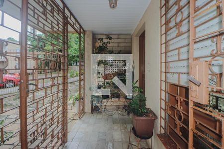 Casa à venda com 200m², 3 quartos e 2 vagasPátio